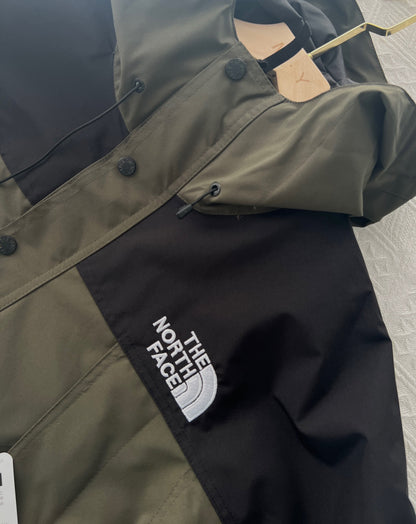 THE NORTH FACE 北臉撞色GORE-TEX 防風防水外套