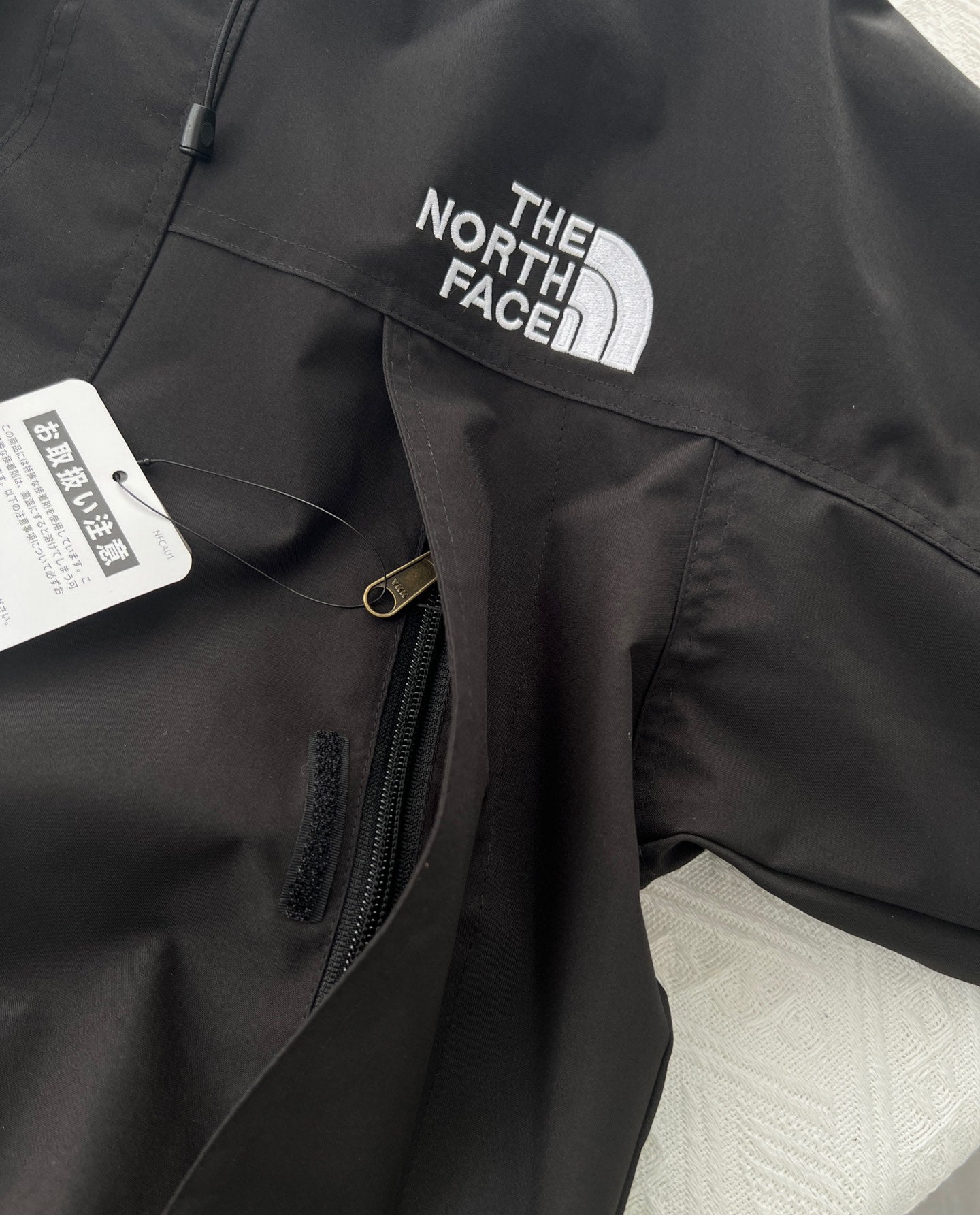 THE NORTH FACE 北臉撞色GORE-TEX 防風防水外套