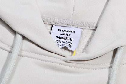 VETEMENTS Worldtour Hoodie - 經典巡迴標誌連帽衫