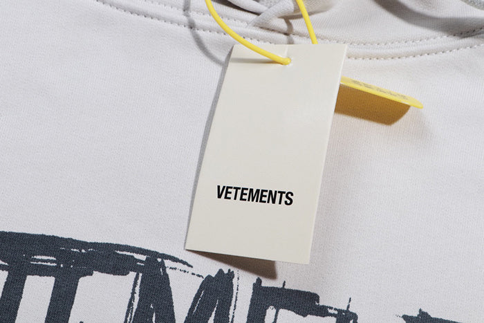 VETEMENTS Worldtour Hoodie - 經典巡迴標誌連帽衫