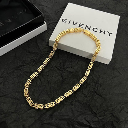 Givenchy Interlocking Cube Necklace 立體方塊項鍊