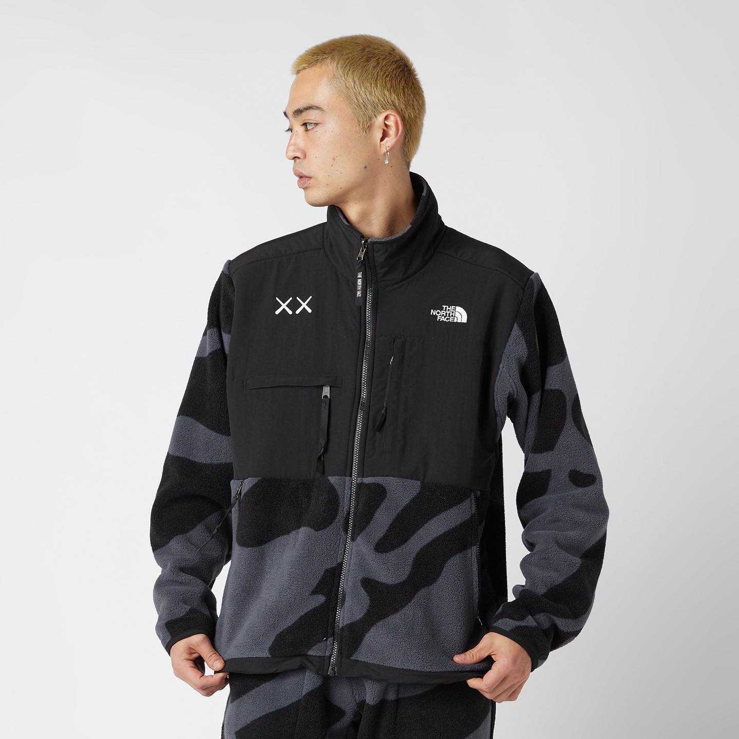 玩酷Plus+潮流服飾嚴選】THE NORTH FACE x KAWS 1995 Denali 限量聯名