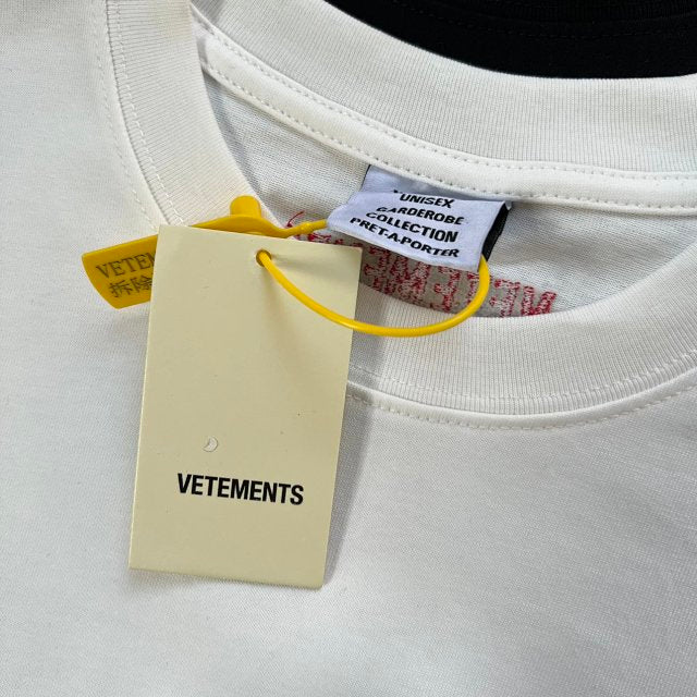 VETEMENTS 印花短袖T恤