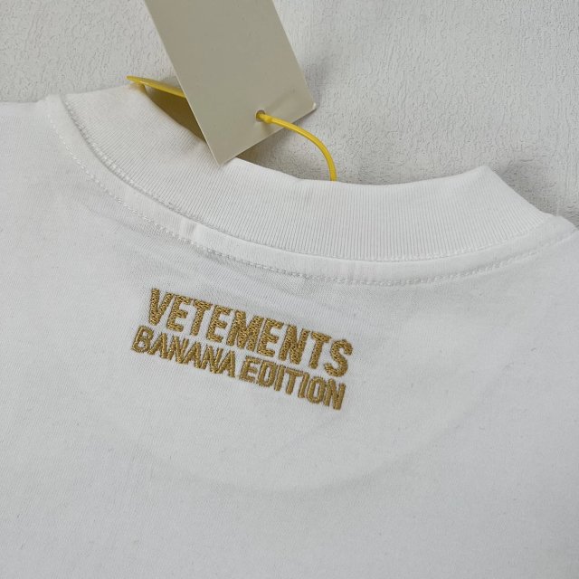 VETEMENTS 香蕉印花短袖T恤