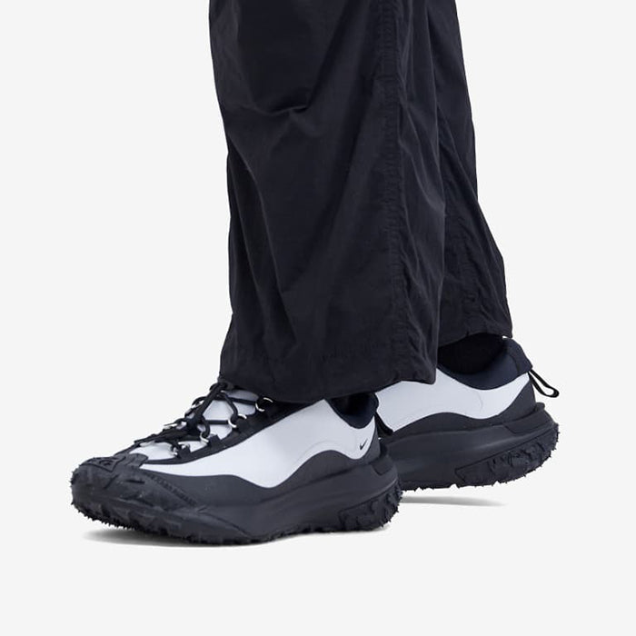 NIKE ACG MOUNTAIN FLY LOW 2 x COMME DES GARÇONS HOMME PUSL FZ3311-101 | 黑白