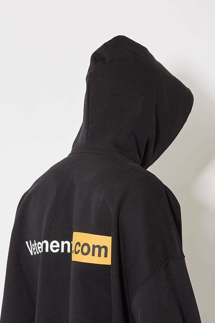 VETEMENTS Black XXX Logo Hoodie – 廓形標誌連帽衫