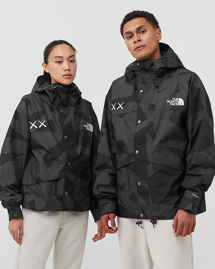 THE NORTH FACE x KAWS 1986 防潑水機能外套