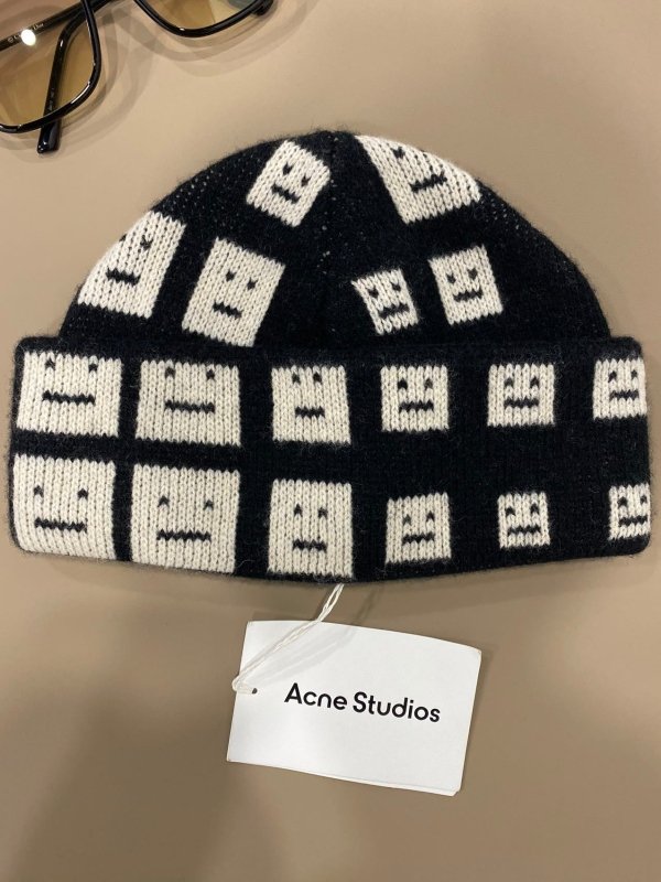 Acne Studios 撞色表情針織毛帽 - VANASH