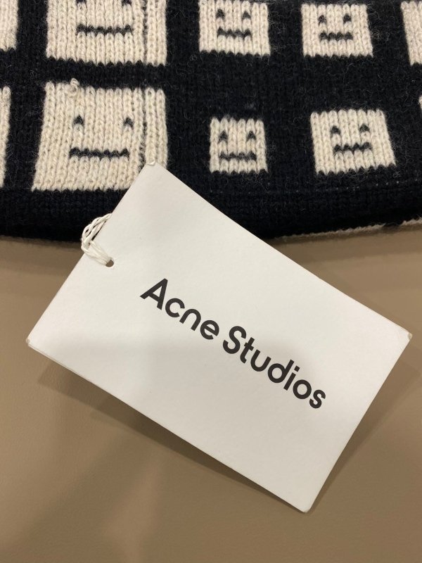 Acne Studios 撞色表情針織毛帽 - VANASH