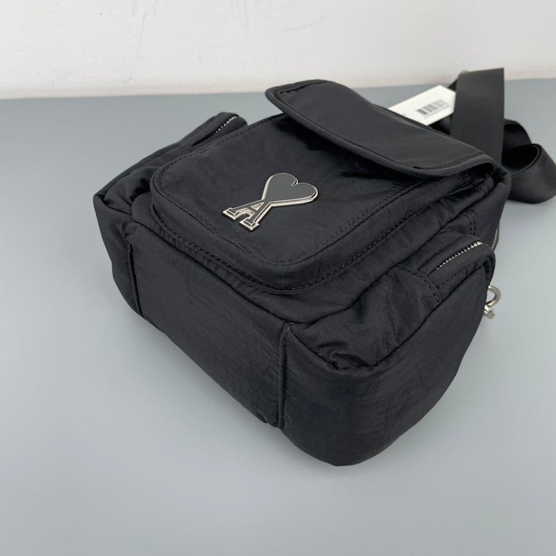 AMI PARIS 尼龍口袋包 斜挎包 Adc Pocket Bag - VANASH