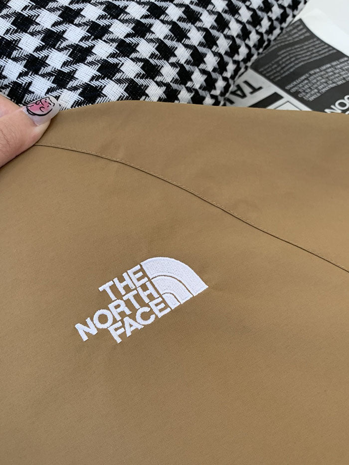 The North Face 北臉防水透氣多口袋連帽衝鋒衣