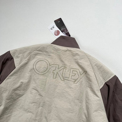 OAKLEY BORDERLESS VARSITY JACKET 機能拼色鋪棉外套