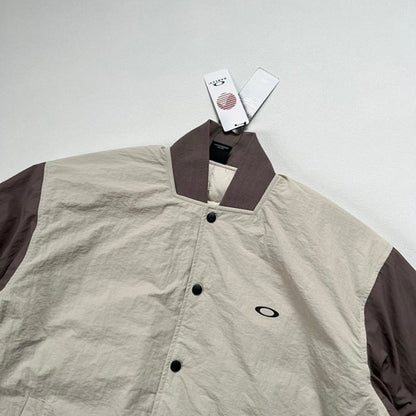 OAKLEY BORDERLESS VARSITY JACKET 機能拼色鋪棉外套