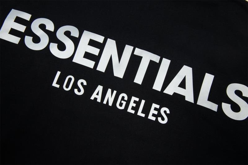 FEAR OF GOD ESSENTIALS 洛杉磯限定反光LOGO短袖T恤 - VANASH