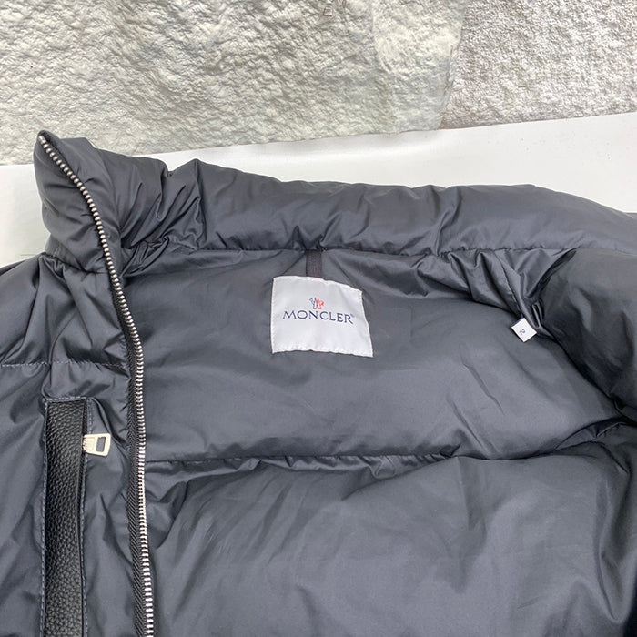 MONCLER Besbre Short Down Jacket 蒙口立領廓形羽絨外套