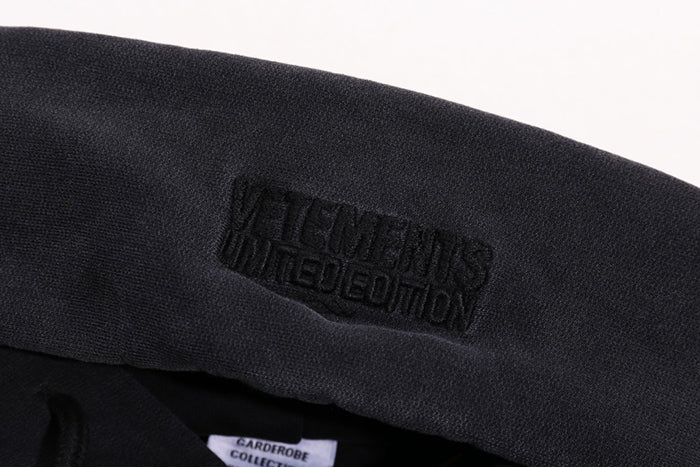 VETEMENTS Hello My Name Is 標語重磅連帽衫