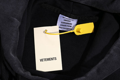 VETEMENTS Logo-Print Cotton Hoodie - 重磅連帽衫