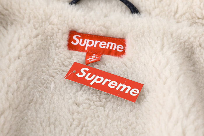 Supreme FW24 Faux Shearling Lined Bomber 羊羔絨內襯飛行夾克