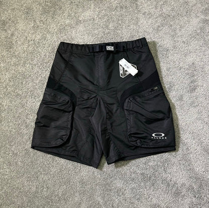 OAKLEY x PALACE SHORT 戶外機能短褲