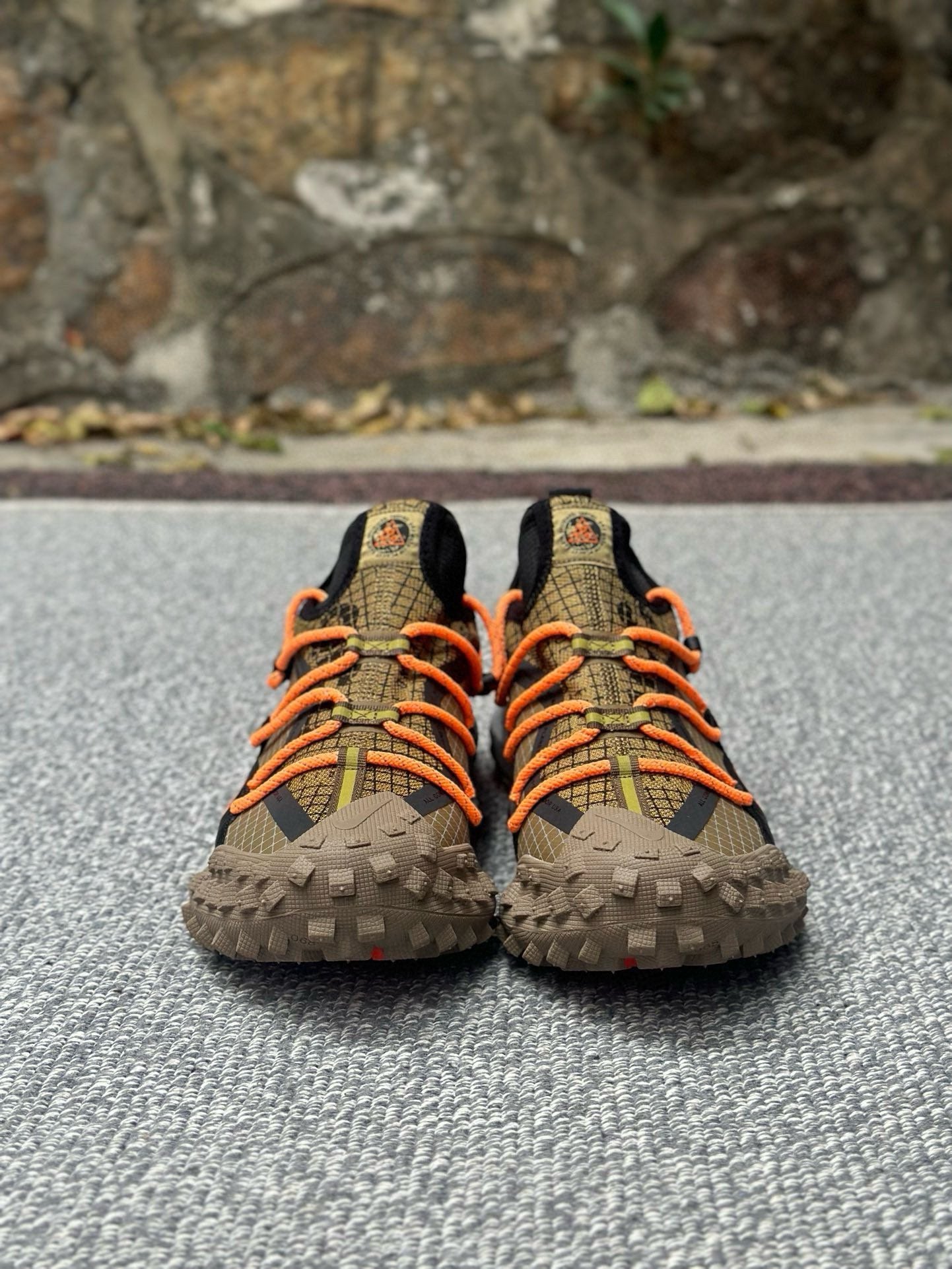 NIKE ACG MOUNTAIN FLY LOW SE GORE-TEX | 橘色特別版 DD2861-200