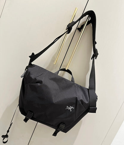 ARC‘TERYX GRANVILLE 10L COURIER BAG 始祖鳥防水郵差包