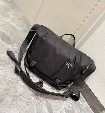 ARC‘TERYX GRANVILLE 10L COURIER BAG 始祖鳥防水郵差包