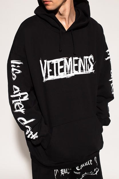 VETEMENTS Worldtour Hoodie - 經典巡迴標誌連帽衫