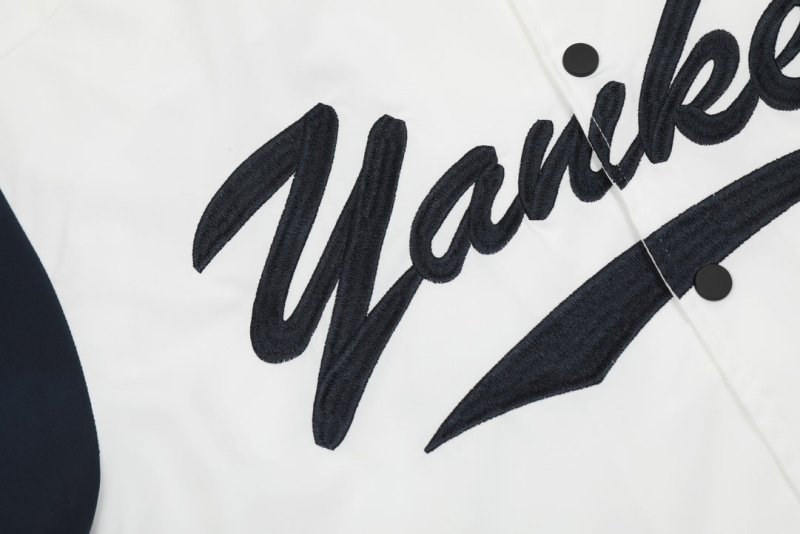 - 全新特價 - MLB NEW YORK YANKEES 紐約洋基隊 棒球外套(2XL) - VANASH