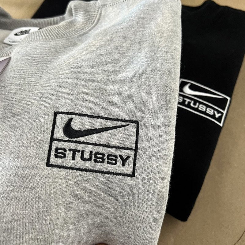 NIKE x STUSSY聯名款 純色刺繡LOGO刷毛衛衣 - VANASH