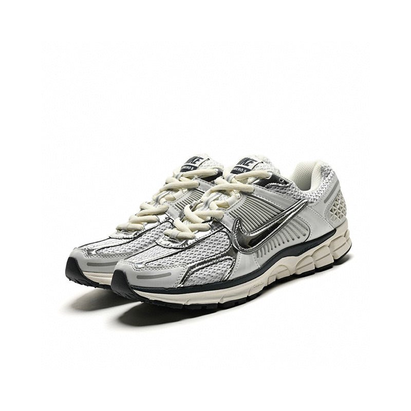 全新特價- Nike Zoom Vomero 5 Photon Dust Metallic Silver 白銀慢跑鞋FD0884-025 ｜45號一雙