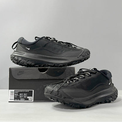 NIKE ACG MOUNTAIN FLY LOW 2 x COMME DES GARÇONS HOMME PUSL FZ3311-001 | 黑色